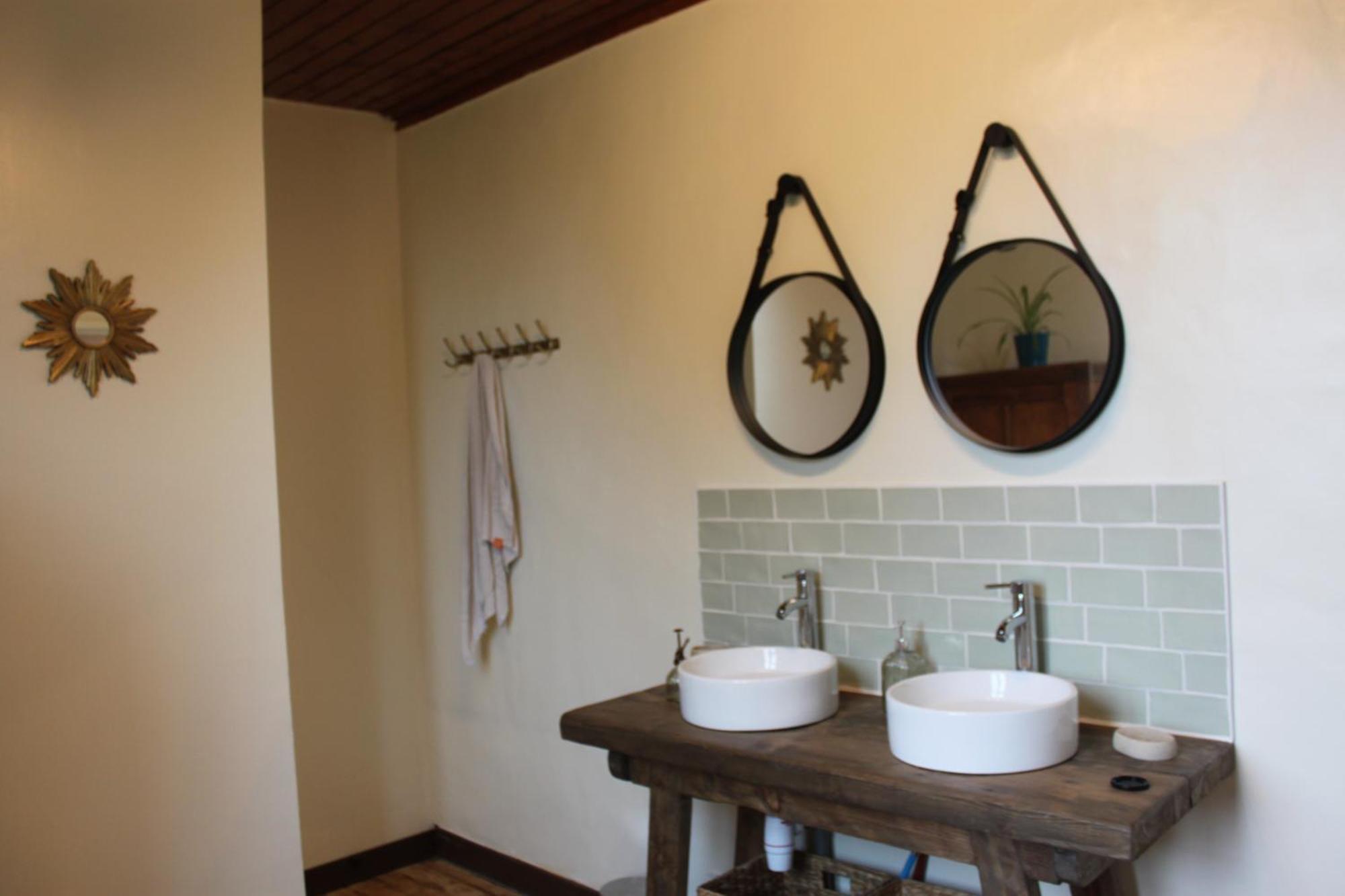 De La Croix Du Maupas Bed & Breakfast *